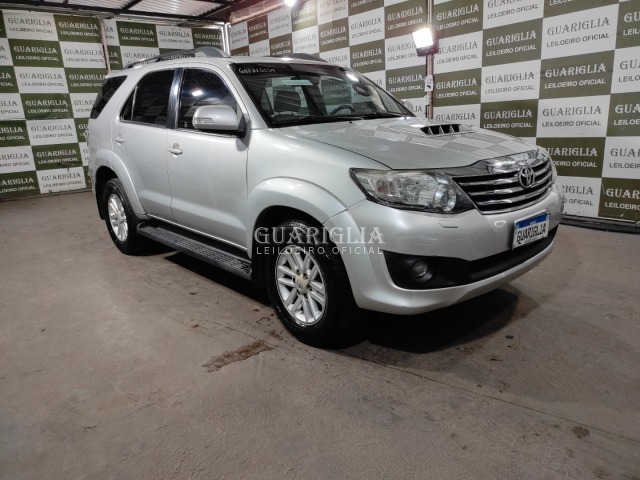 TOYOTA TOYOTA HILUX SW4 SRV4X4